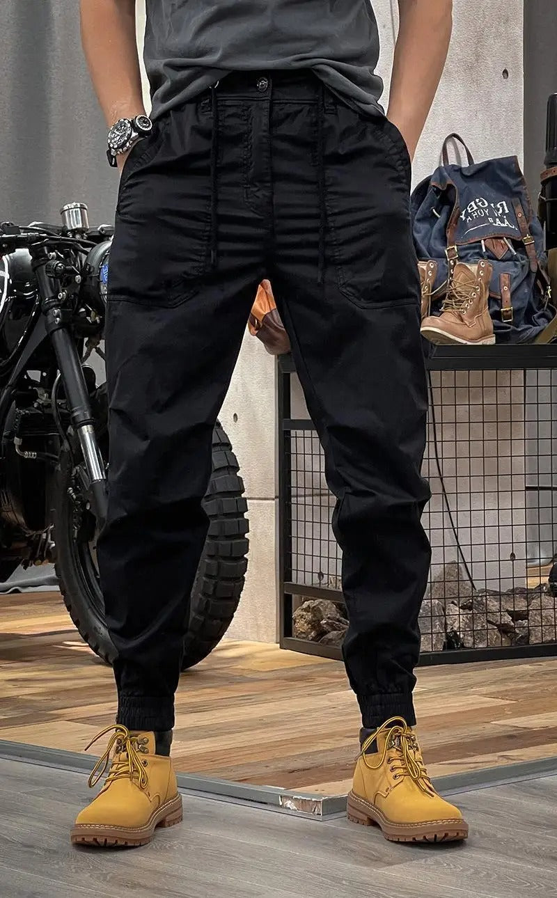 Khaki women's stretch cargo trousers, combining comfort, style, and outdoor versatility.