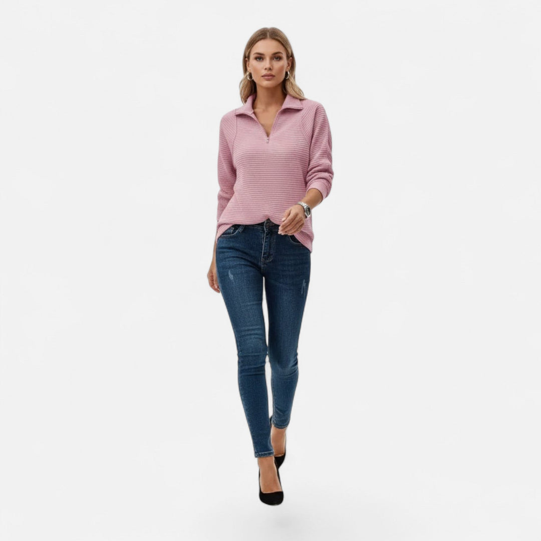 Comfortable women's long-sleeve zipper sweater, stylish stand-collar knitwear for everyday versatility.