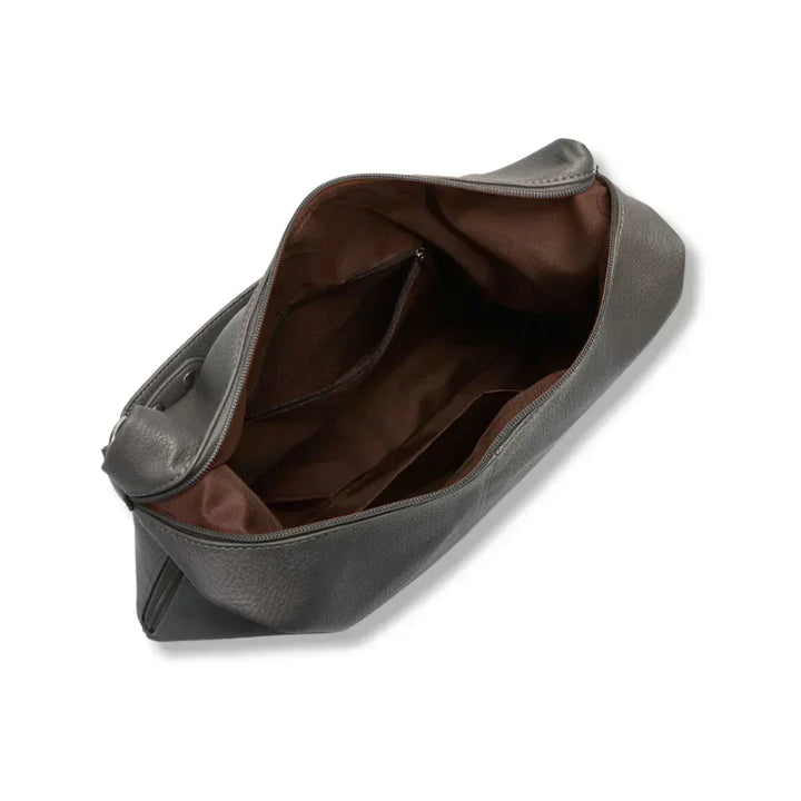 Refined women's hobo shoulder bag, a fashionable everyday handbag with versatile appeal.
