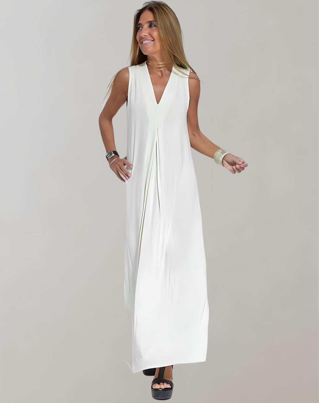 Stylish women's V-neck maxi dress, ideal for summer vacation, beachwear, or casual elegant evenings.