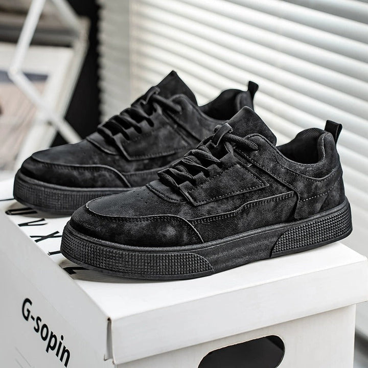 Comfortable men's casual shoes, lightweight footwear for everyday walking. Designed for ultimate comfort & minimalist style.