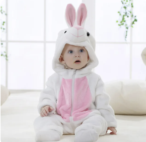 Cozy toddler giraffe animal onesie, adorable bodysuit for boys & girls.