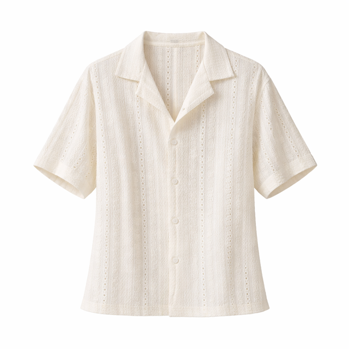 Casual men's short sleeve button-up shirt for summer. Features a stylish textured fabric, ideal for warm weather.