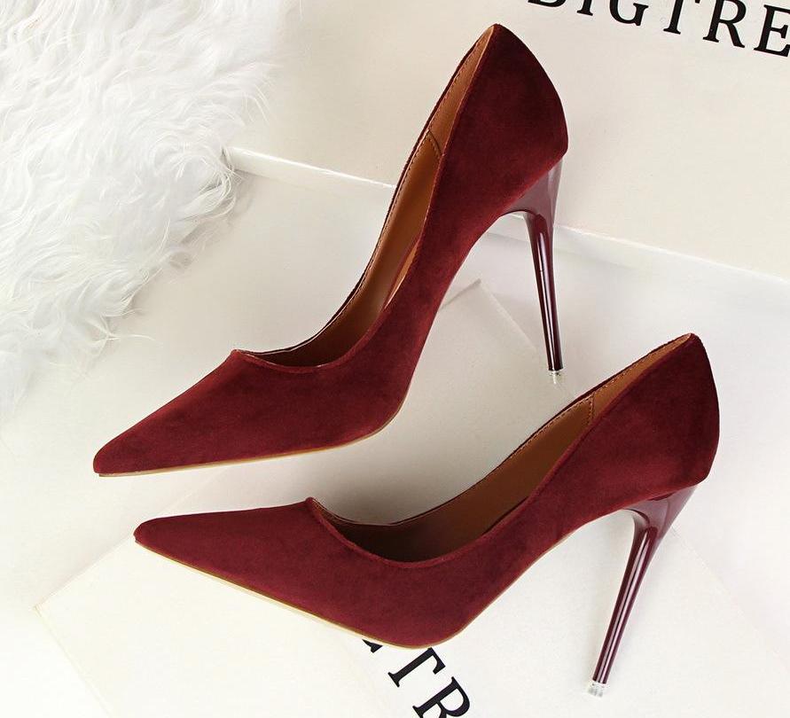Durable sole of comfortable women's Roman high heels, designed for versatile elegant wear.