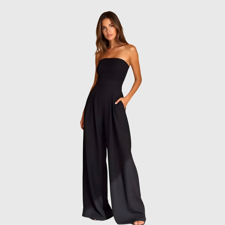 Chic women's strapless jumpsuit with a modern wide-leg silhouette. Ideal for formal parties & evening events.