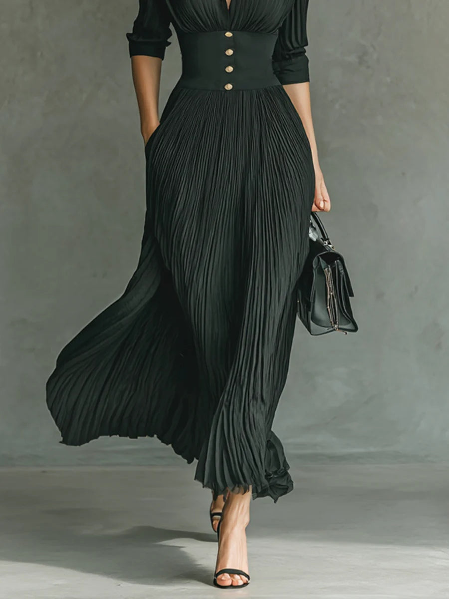 Feminine women's long dress, tailored at the waist for a flattering fit. Chic and sophisticated, suitable for evening or day.