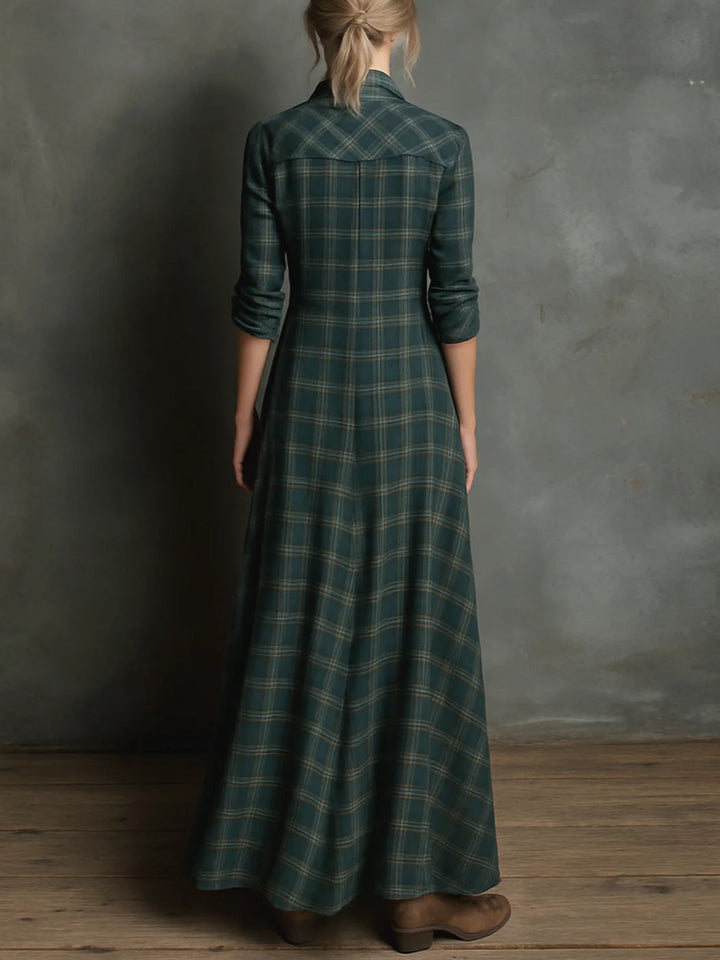 Comfortable Moira women's maxi dress, ideal for evening wear. Stylish, flowy, and sophisticated long occasion dress.