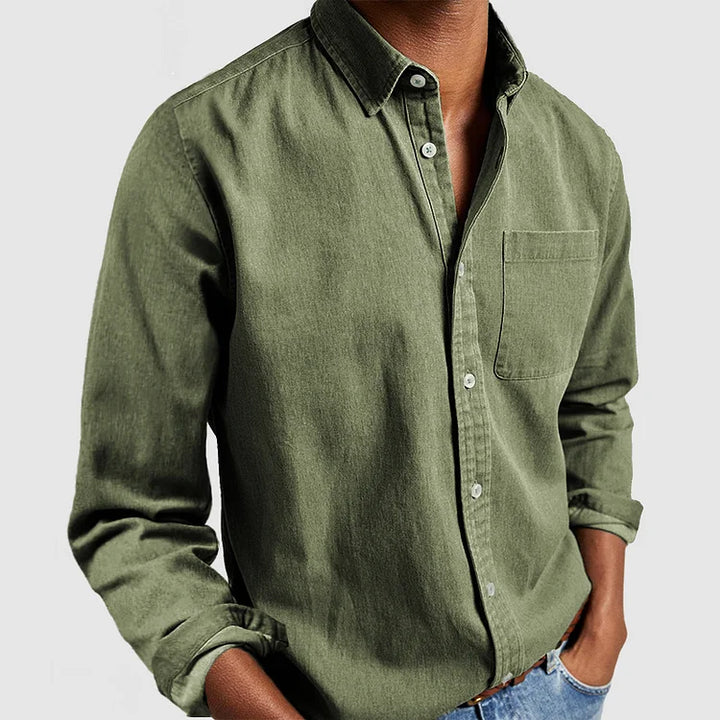 Versatile men's premium casual button-down shirt, long-sleeve, classic fit, suitable for any occasion.