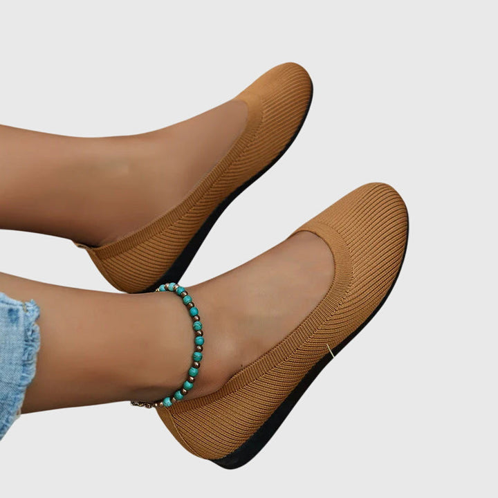 Everyday women's comfort shoes, anti-slip & breathable, ideal for active lifestyles.