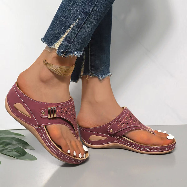 Stylish women's Glenda wedge support sandals, offering arch support & posture correction for all-day comfort.