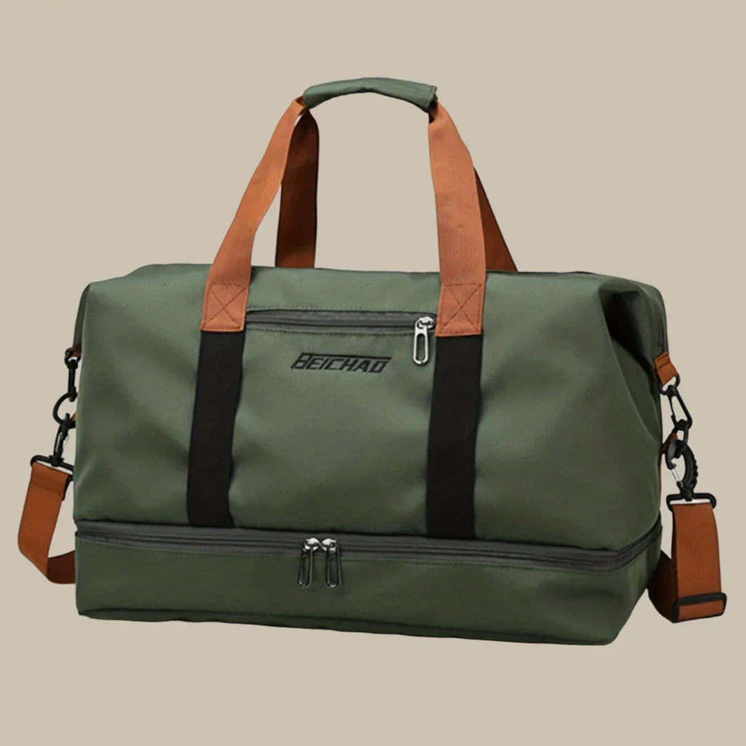 Men's spacious duffel bag showcasing organized interior pockets, ideal for travel and gym essentials.