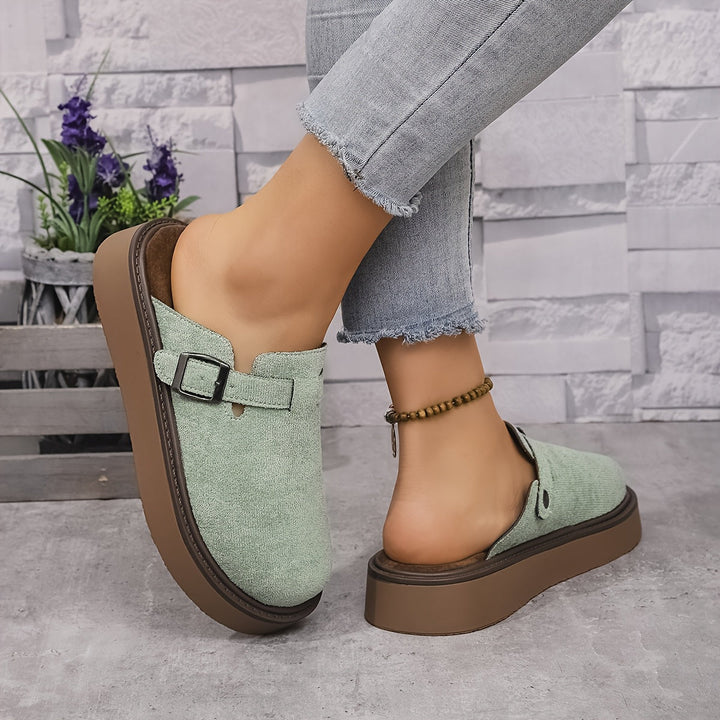 Fashionable everyday platform clogs for women, offering comfort and versatility.