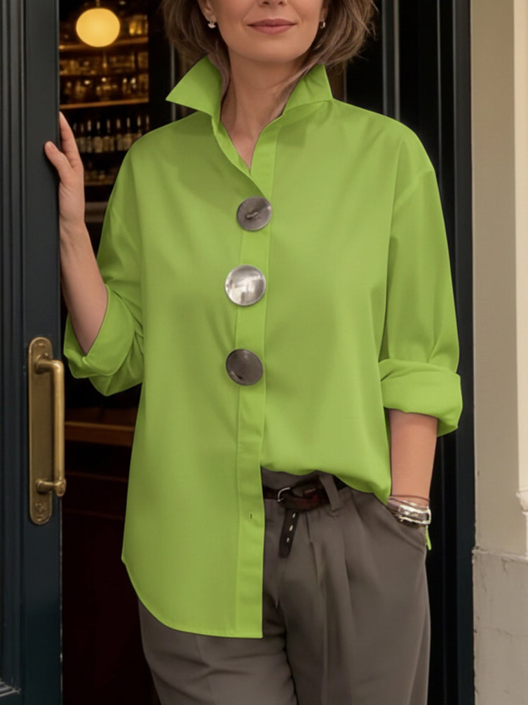 Women's stylish long sleeve blouse with big button collar in a relaxed fit for everyday chic.