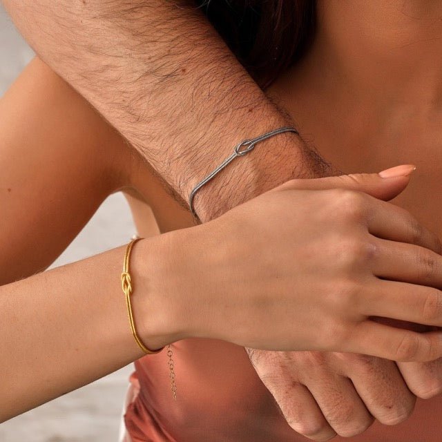 Simple yet elegant love knot bracelet, a timeless women's fashion accessory.