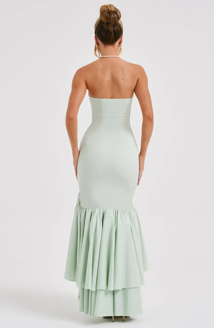 Elegant sleeveless ruffle maxi dress for women, perfect for summer parties with its chic slit.