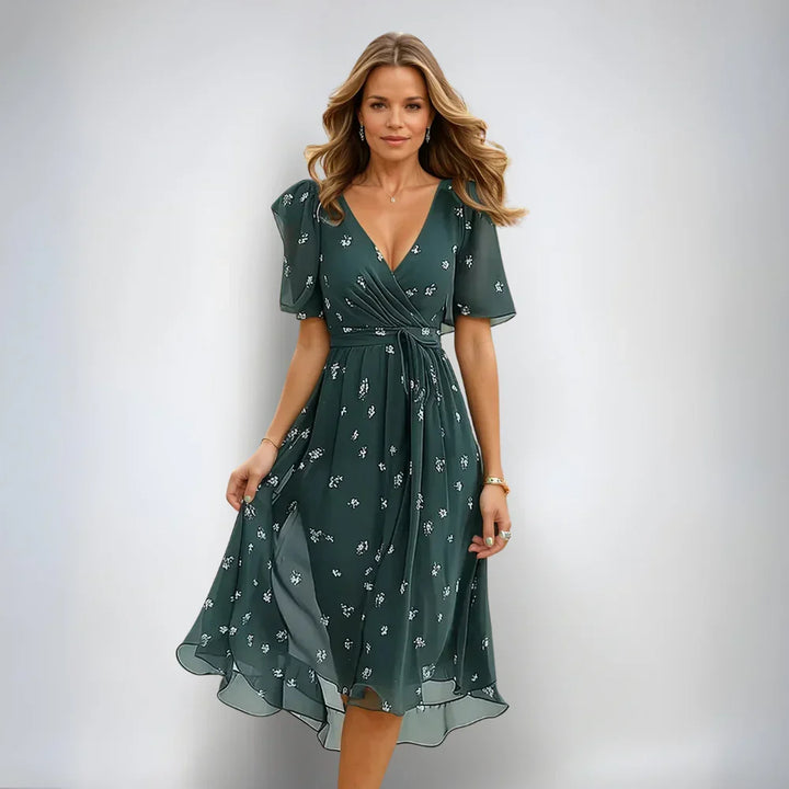 Women's V-Neck Short Sleeve Summer Dress, perfect for effortless casual style.