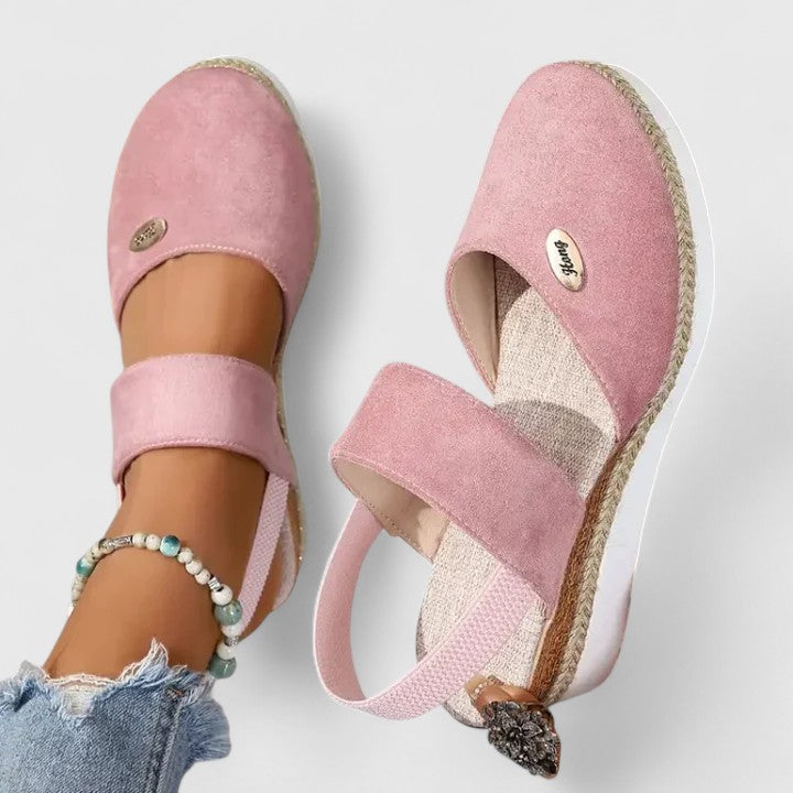 Ergonomic women's comfort sandals, cushioned and orthopaedic, perfect for casual summer wear.