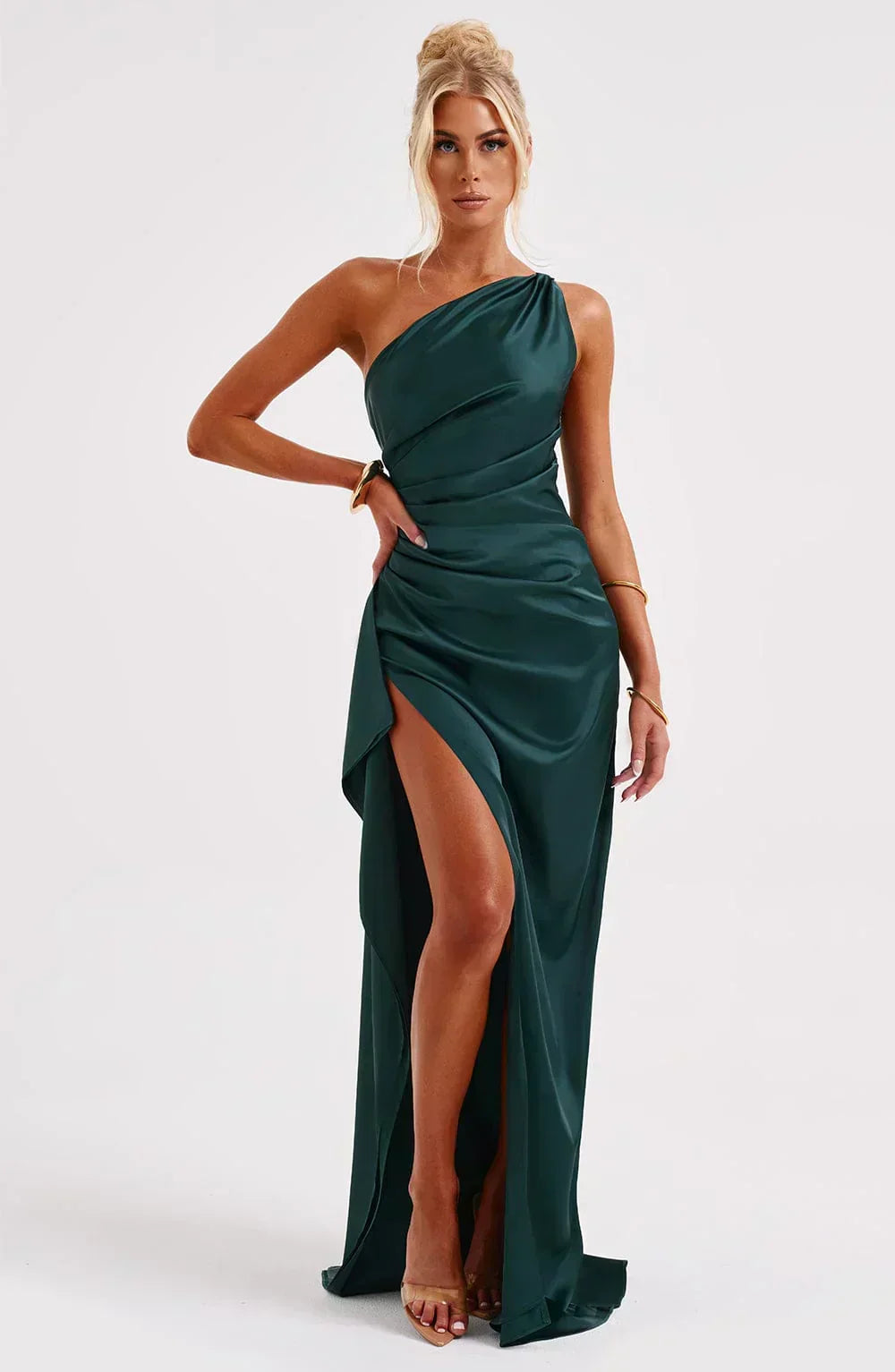 Glamorous one-shoulder long dress, high slit, a beautiful choice for evening wear.