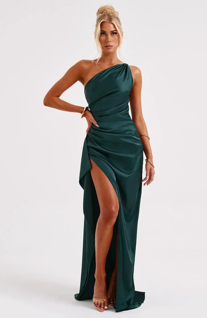 Glamorous one-shoulder long dress, high slit, a beautiful choice for evening wear.