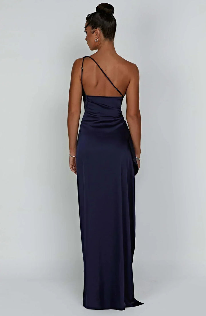 Women's one-shoulder evening dress with high slit, elegant for special events.