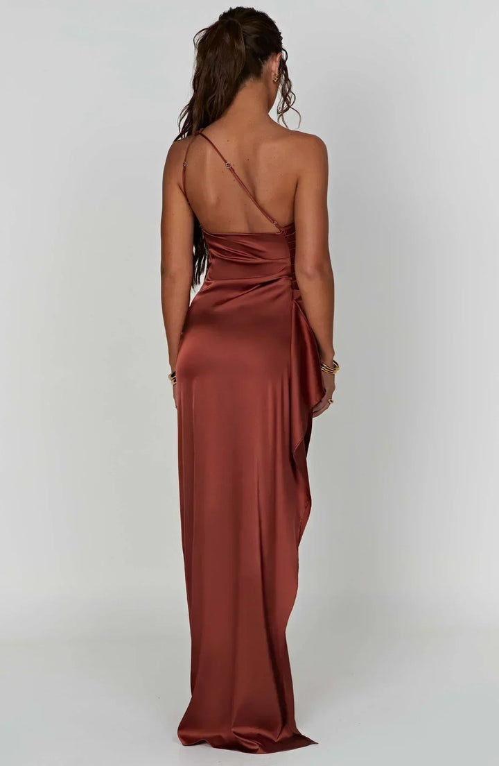 Ruched one-shoulder long dress, high slit, elegant and beautiful for formal events.