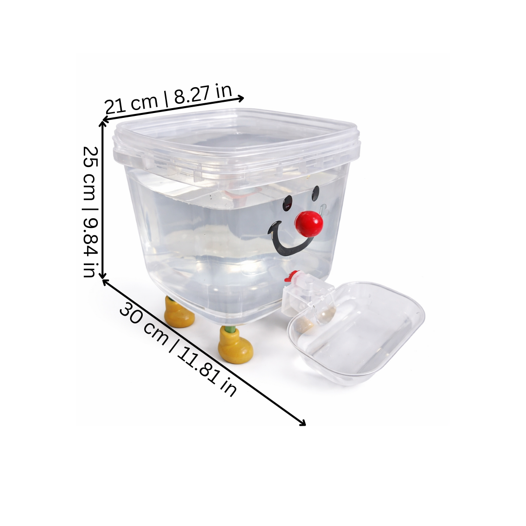 Large capacity gravity water dispenser providing fresh water for cats and dogs all day.