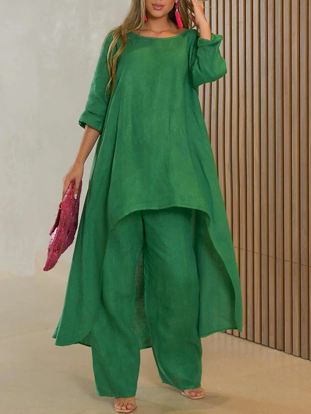 Stylish women's solid color two-piece lounge set for casual outings or relaxation. Wide leg pants & long sleeve.