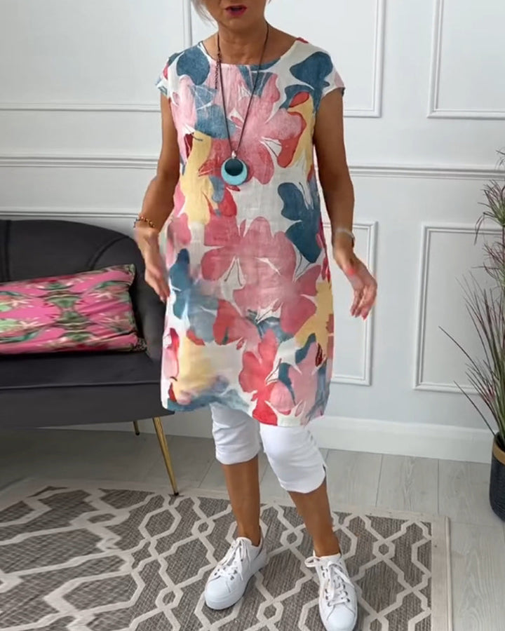 Everyday women's floral dress, knee-length, effortless for casual chic summer fashion.