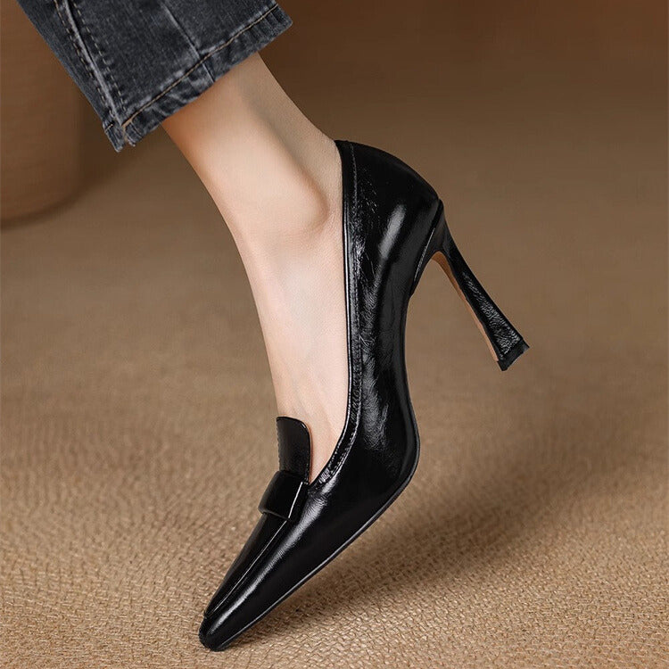 Stylish women's work heels with a sharp pointed toe. Comfortable & elegant fashion footwear.