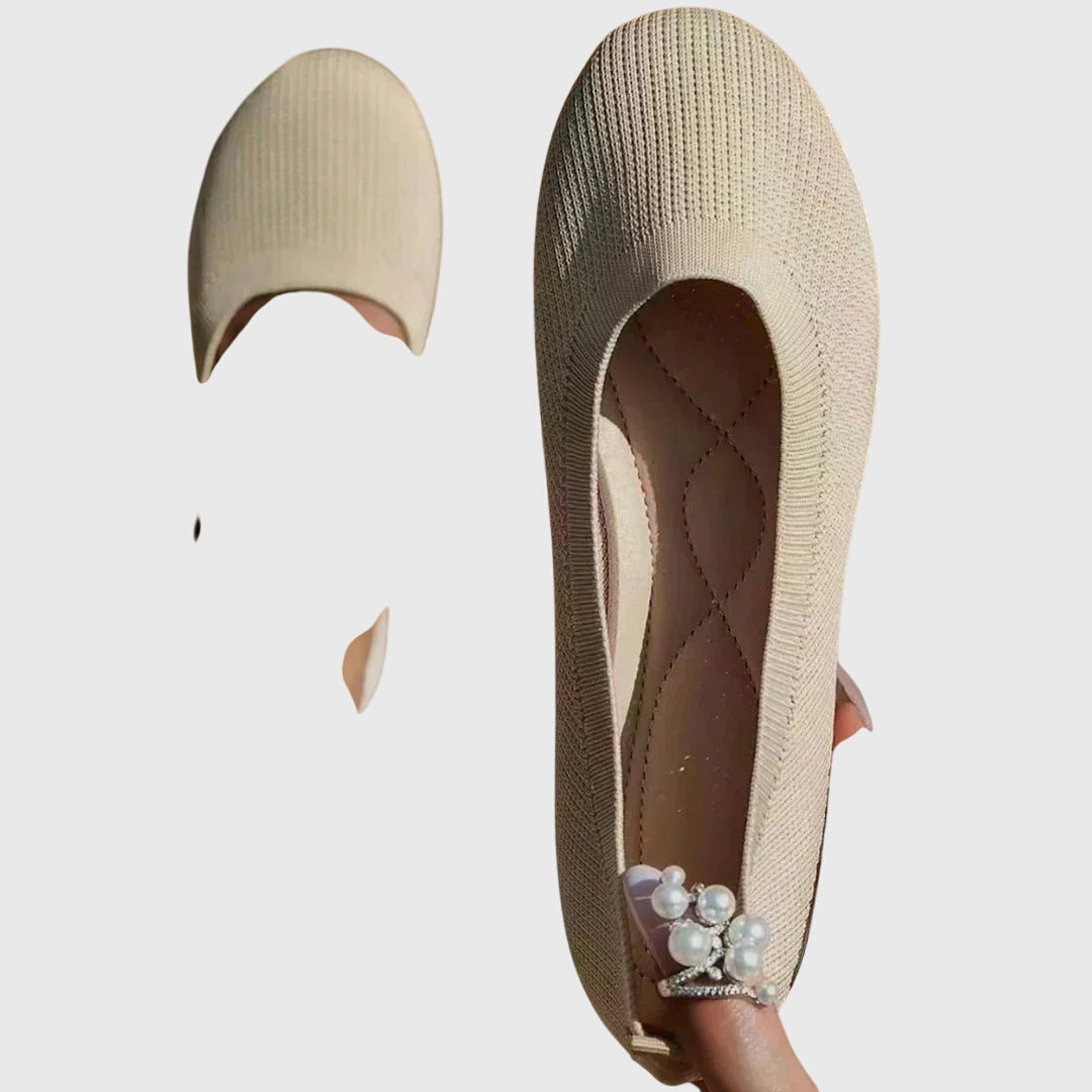 Sporty women's breathable sneakers, anti-slip for secure walking & everyday comfort.