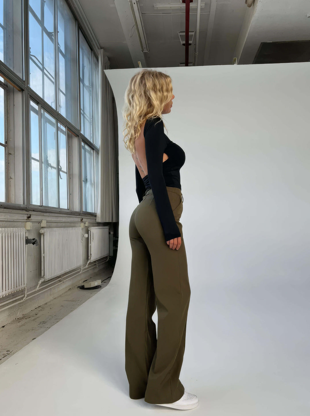 Women's Elegant High-Waisted Trousers
