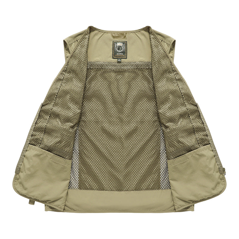 Outdoor men's summer vest with numerous pockets. Lightweight & breathable for adventures.