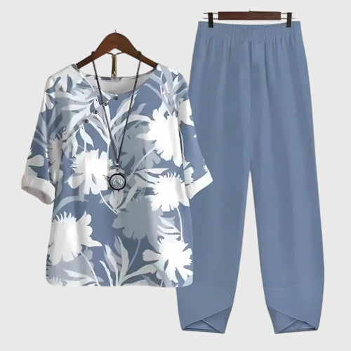 Women's comfortable two-piece lounge set with a relaxed fit, perfect as a summer outfit or casual wear.
