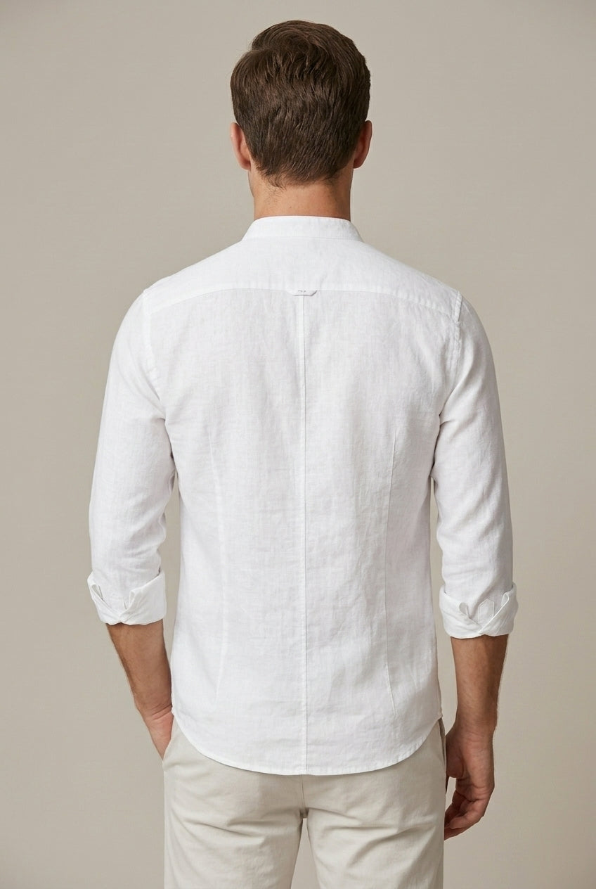 Smart casual men's short sleeve stand collar shirt. Breathable fabric for stylish summer fashion.