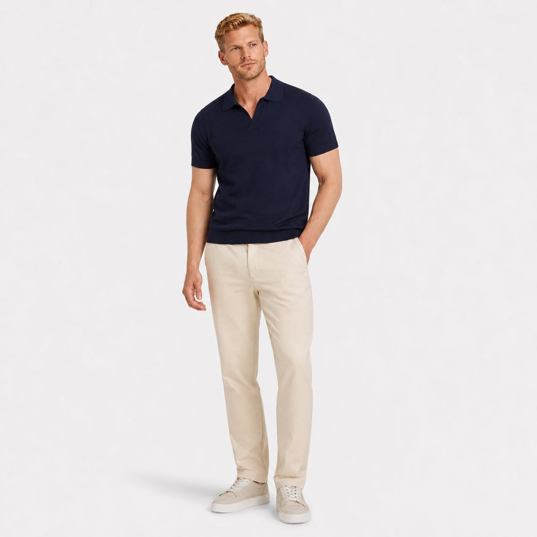 Smart casual men's top: open collar short sleeve polo. Refined design for versatile everyday wear.