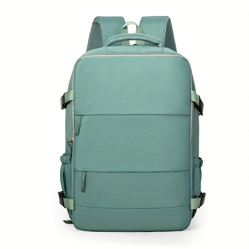 Efficient weekend bag, 180° opening for quick access, streamlined for short getaways.
