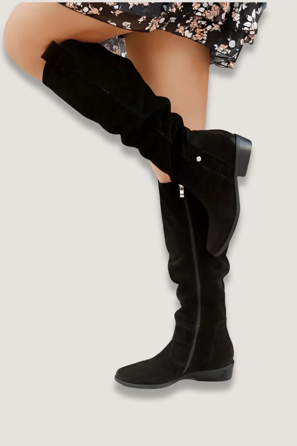 Elegant black women's high boots for stylish fall & winter fashion, comfortable and versatile.