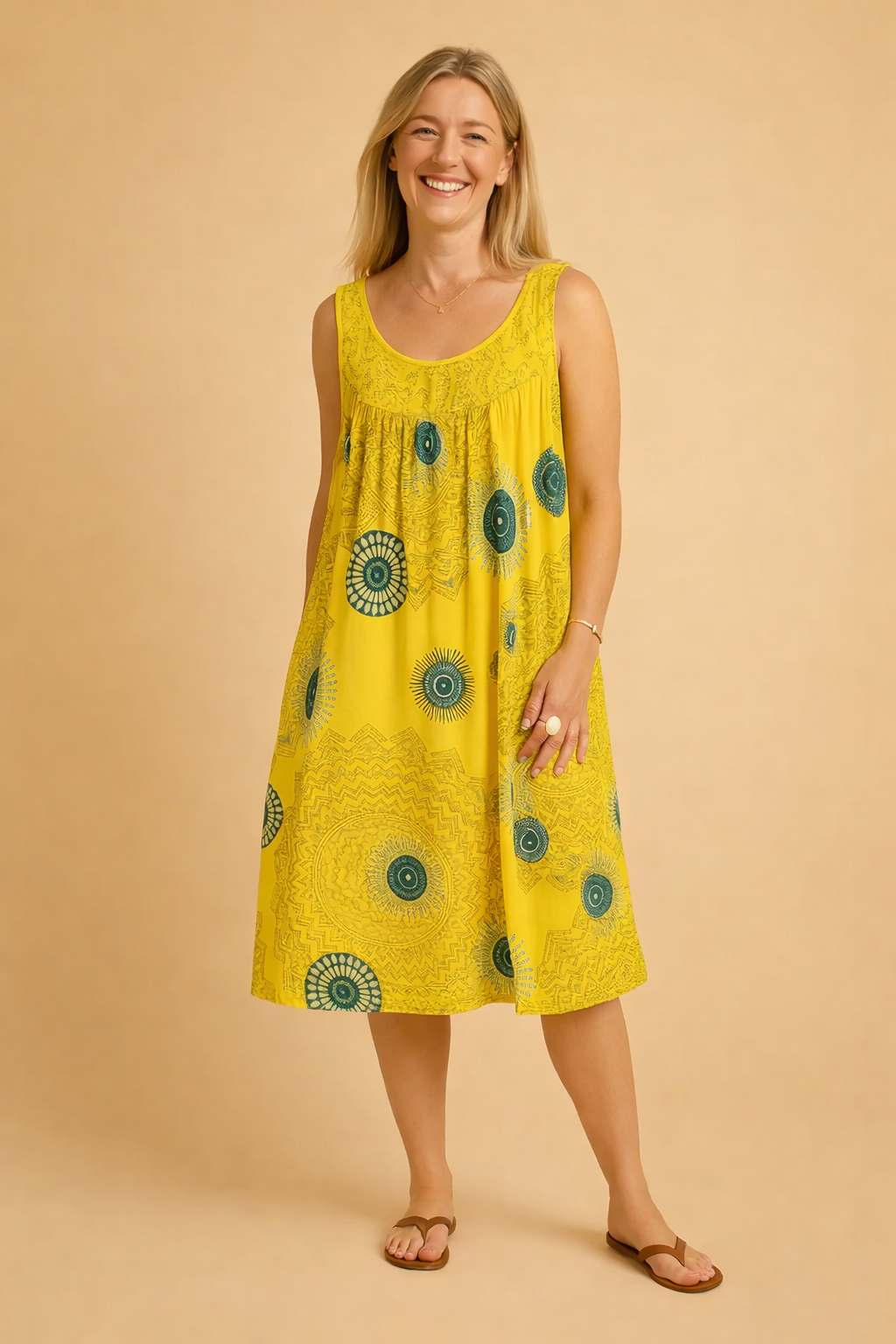 Comfortable women's bohemian midi dress, airy sleeveless design, ideal for summer casual wear.