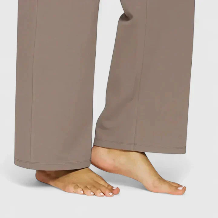 Elegant straight leg women's trousers, a fashion-forward choice for sophisticated work or casual wear.