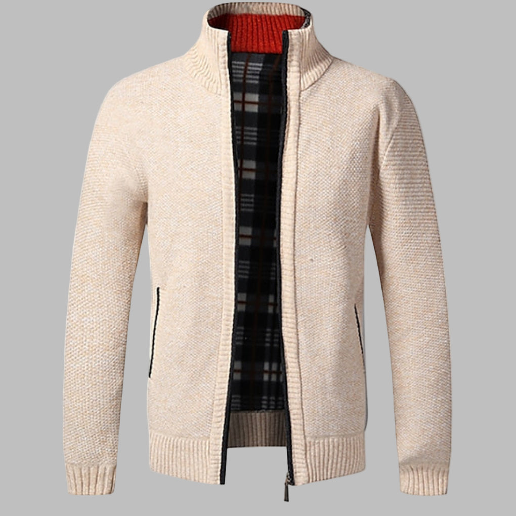 Modern men's fashion zipper sweater, stylish long sleeve knit pullover, ideal for contemporary casual wear.