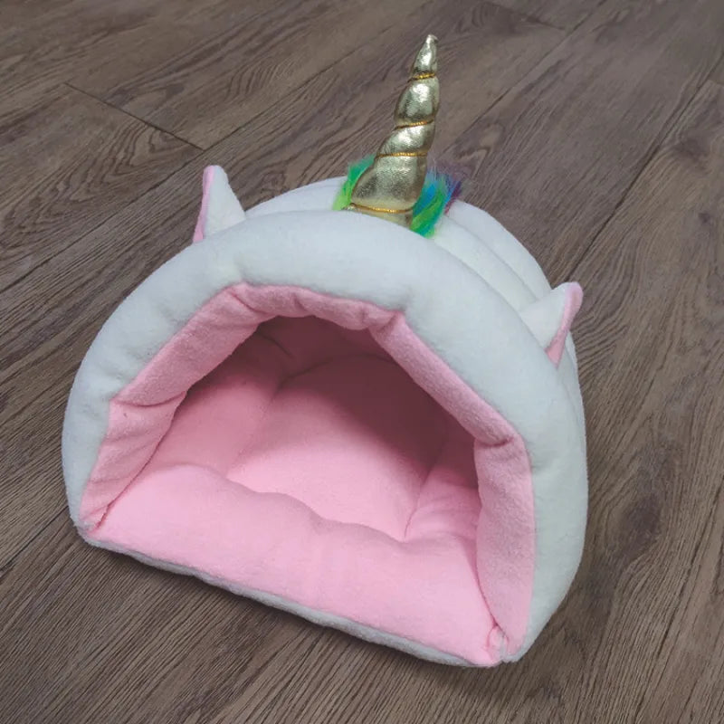 Magical unicorn-themed cat & small dog bed. Ultra-plush, providing a cozy and comfortable animal retreat.