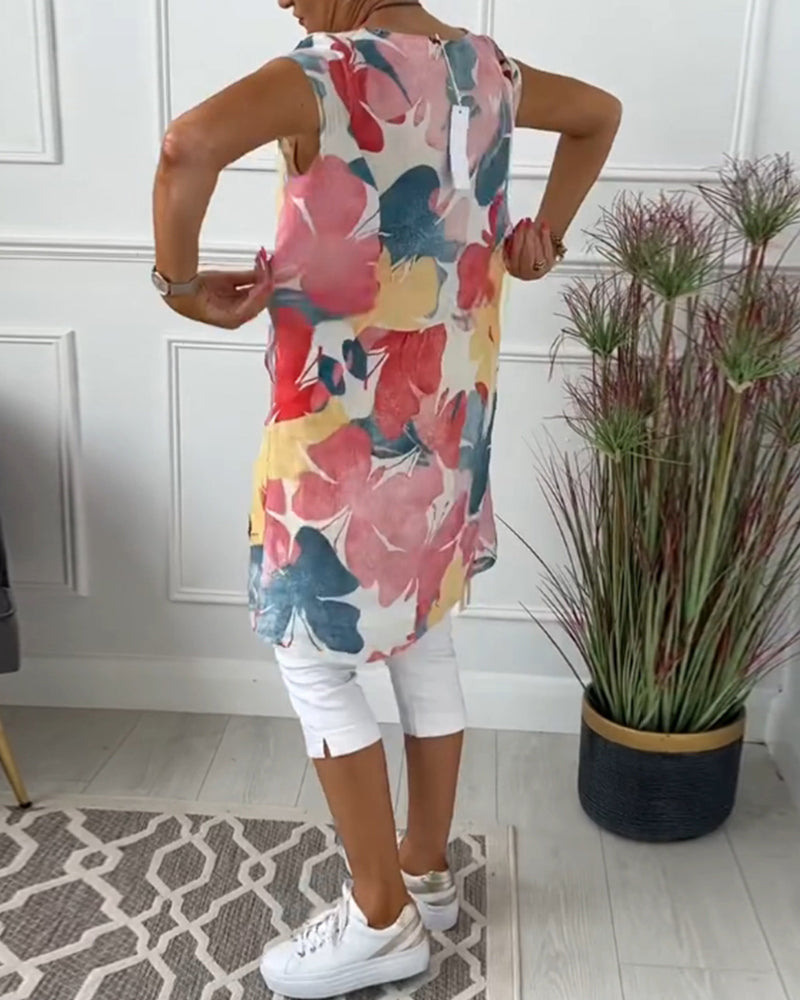 Versatile women's floral dress, relaxed fit, great for spring and summer casual fashion.