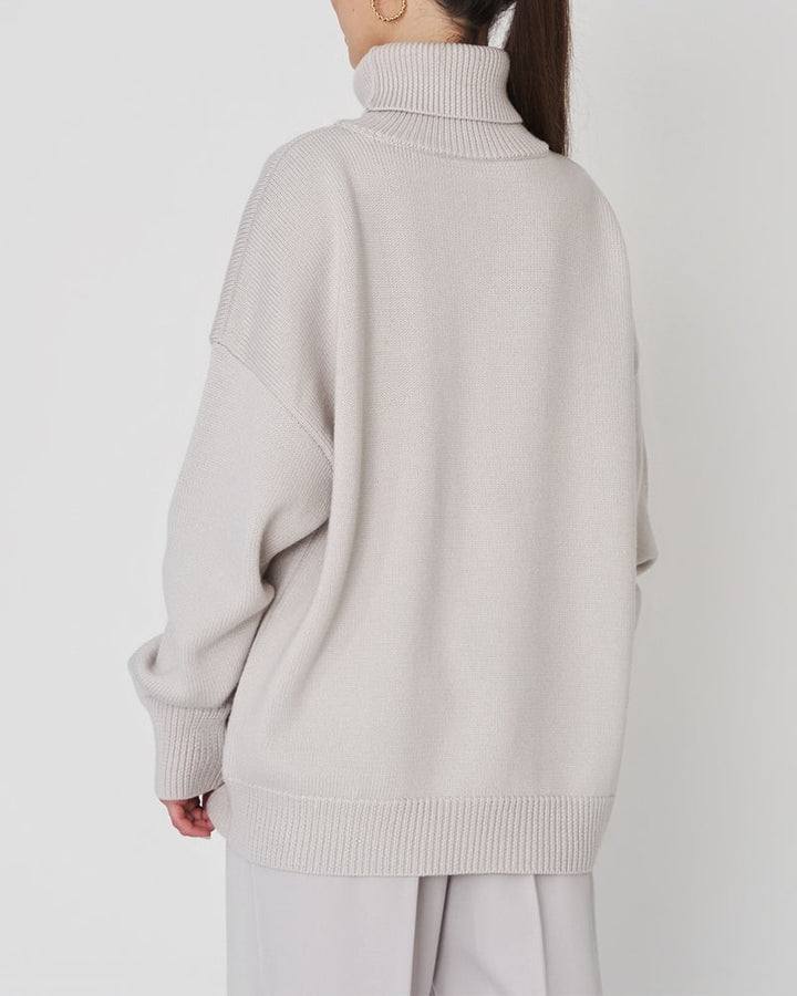 Autumn winter women's oversized roll neck sweater, super cozy and stylish everyday wear.