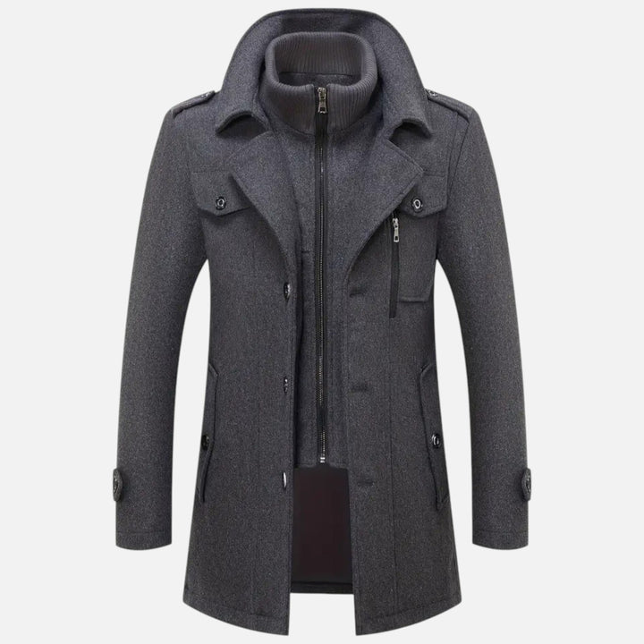 Classic men's autumn/winter coat, tailored with lapels, offering a refined and slim-fit silhouette.