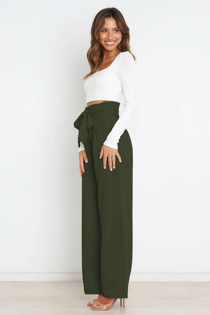 Chic women's wide leg paperbag pants, high waist, and a fashionable bow closure.