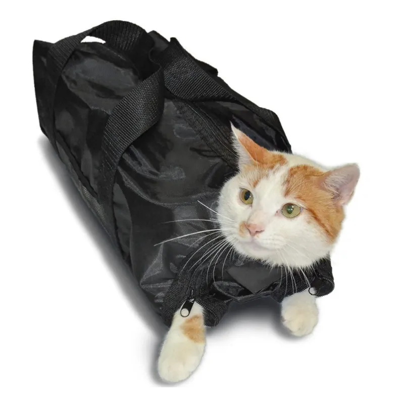 High-quality cat grooming bag designed for stress-free claw trimming & routine pet care. Essential grooming tool.