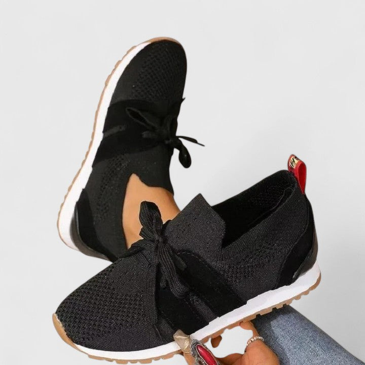 Comfortable women's orthopaedic walking shoes with arch support, perfect for casual everyday wear.