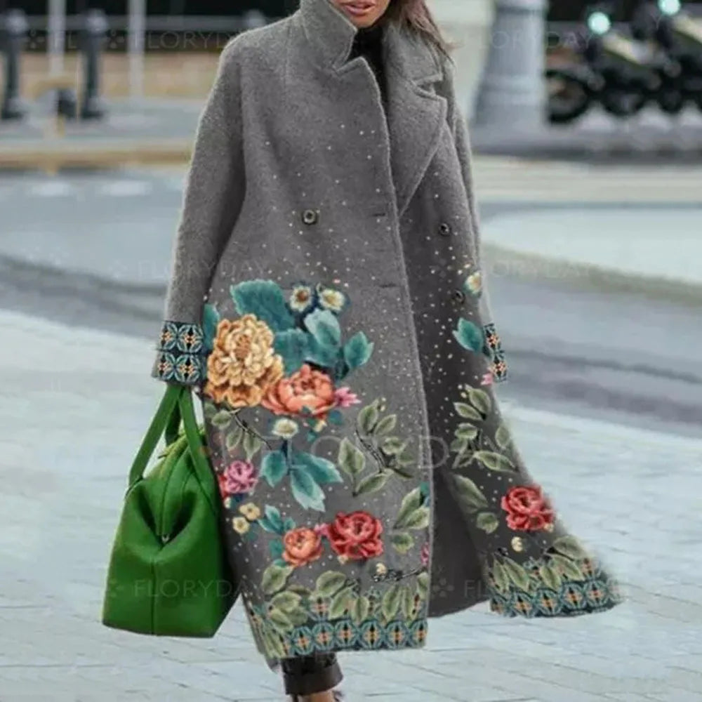 Comfortable unisex oversized coat, versatile design, perfect for a casual elegant look.