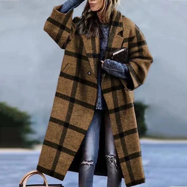 Versatile oversized coat, unisex outerwear, perfect for a fashionable and comfortable fit.
