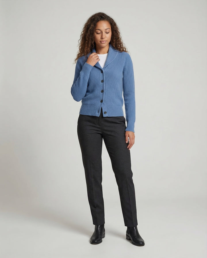 Chic women's lapel collar cardigan with button front, long sleeves. Perfect versatile layering piece for fashion.